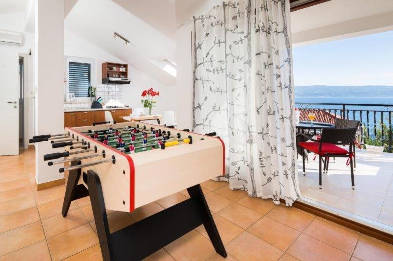 Vila Jadran Omis Luaran gambar