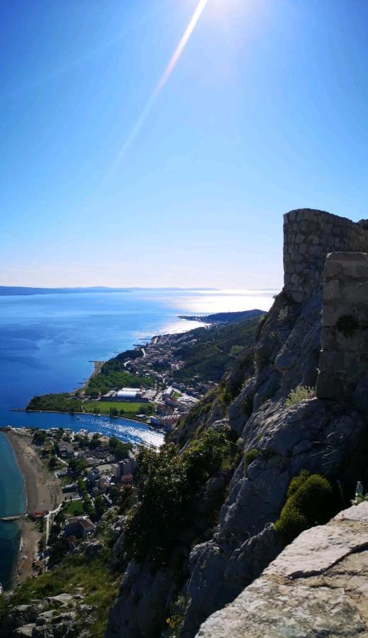 Vila Jadran Omis Luaran gambar
